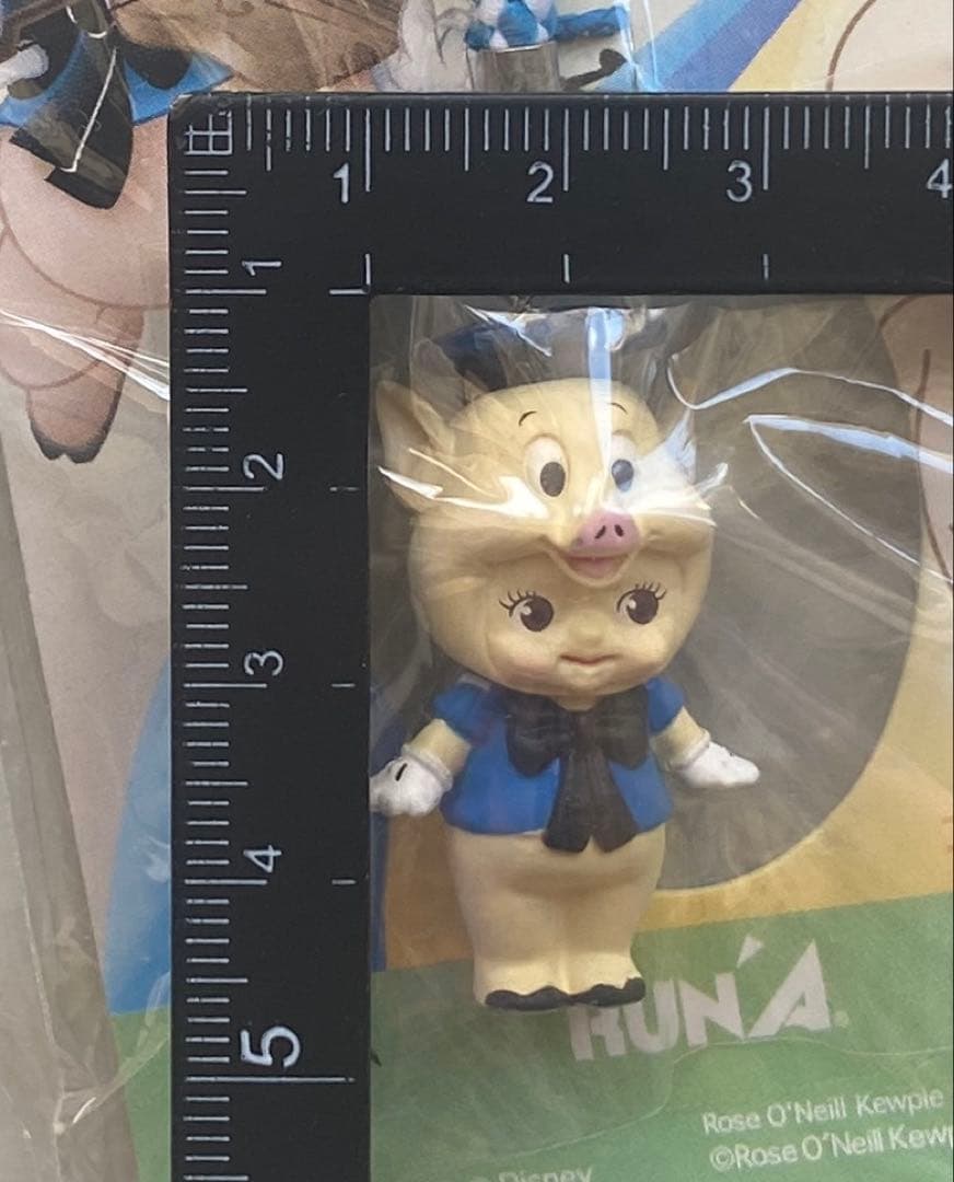 キュージョン　三匹の子ぶた　ストラップ　3種類　未開封　ディズニー