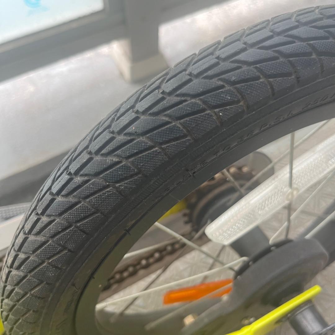 空気入れ・取説付⭐︎ペダルあり＆なし両方部品あり⭐︎ストライダー 14x