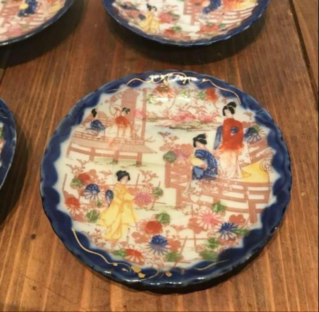 美品　陶芸　希少　年代物　青絵皿　菊花　銘々皿　丁寧に描かれた　華やかな皿　薄い