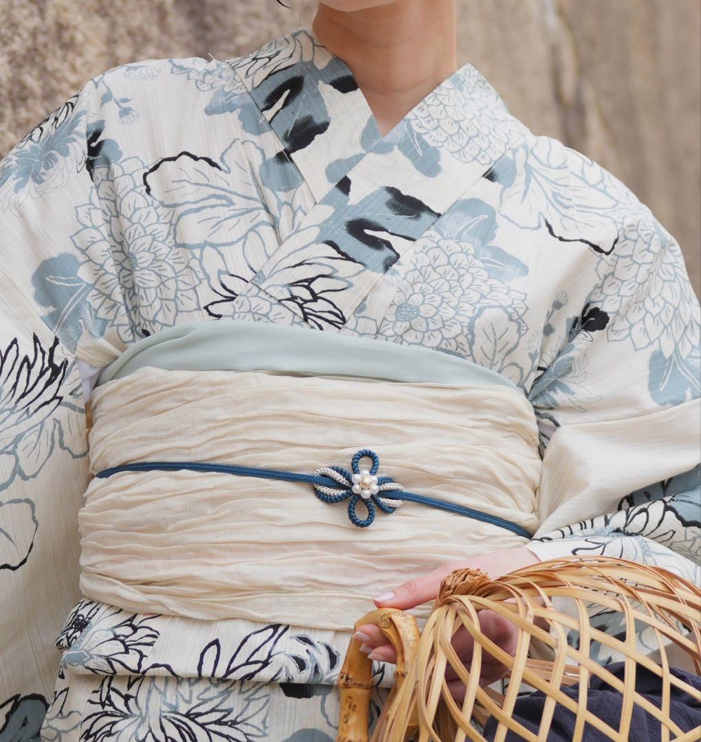 青と白の花柄 浴衣 utatane