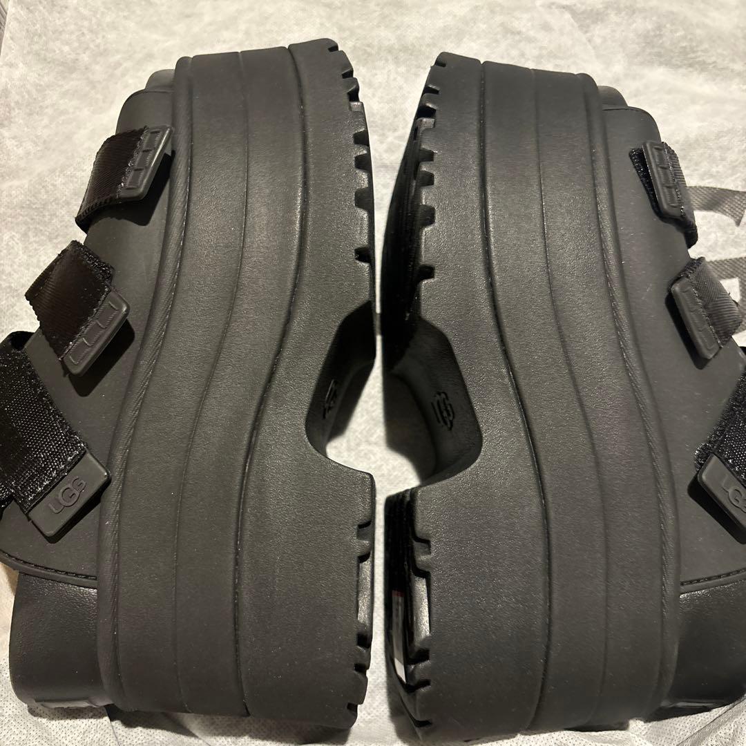 新品　アグ　UGG GOLDENRISE サンダル ブラック 24cm