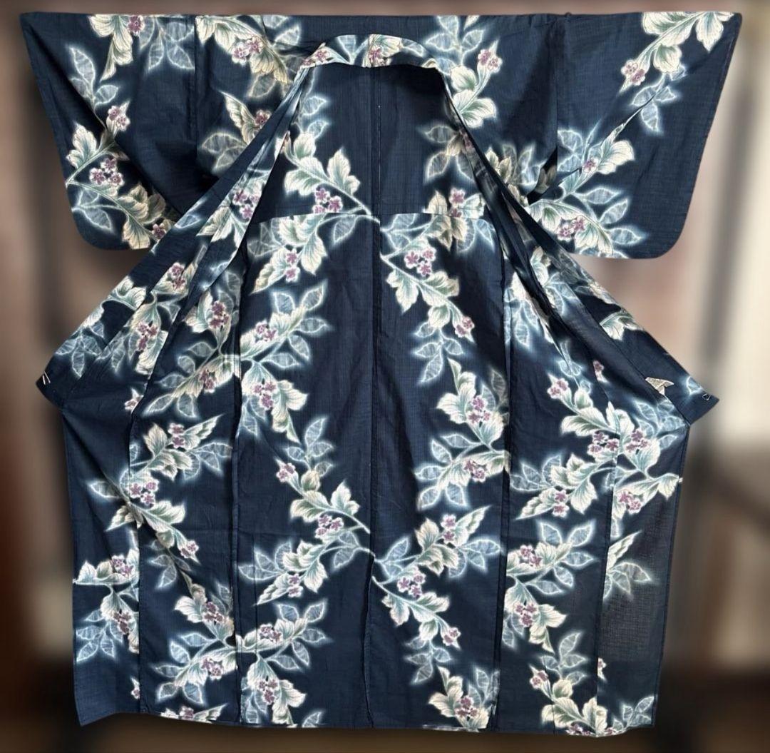 【未使用近い美品】 綿絽浴衣 単品 夏の風情◆上品な紺地×花模様◆希少裄丈長め