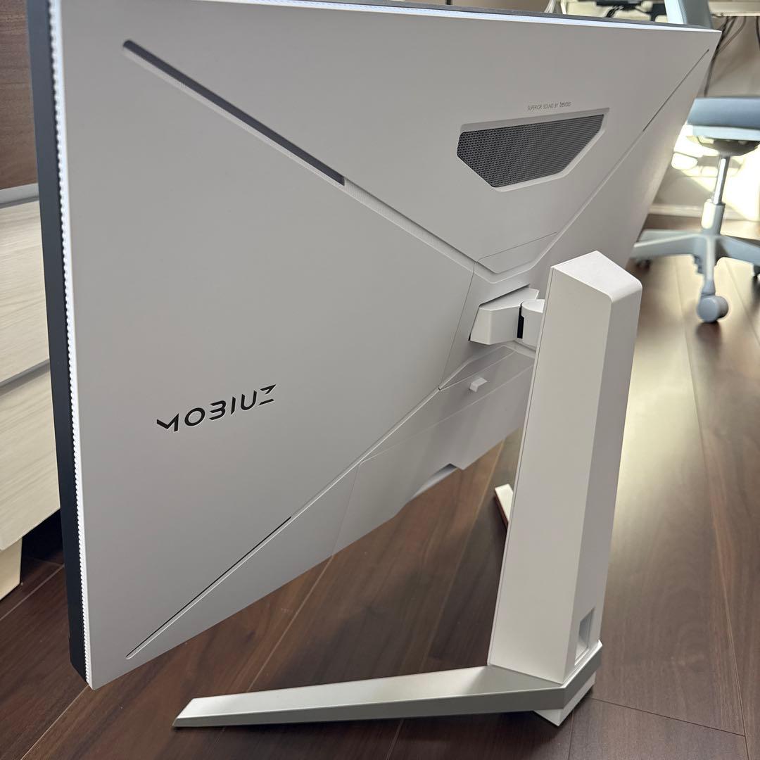 MOBIUZ 4K 144Hz 32インチ ゲーミングモニター| EX3210U