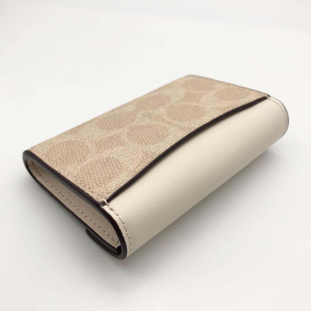 COACH ★大人気★ フラップ カードケース シグネチャー チョーク 新品