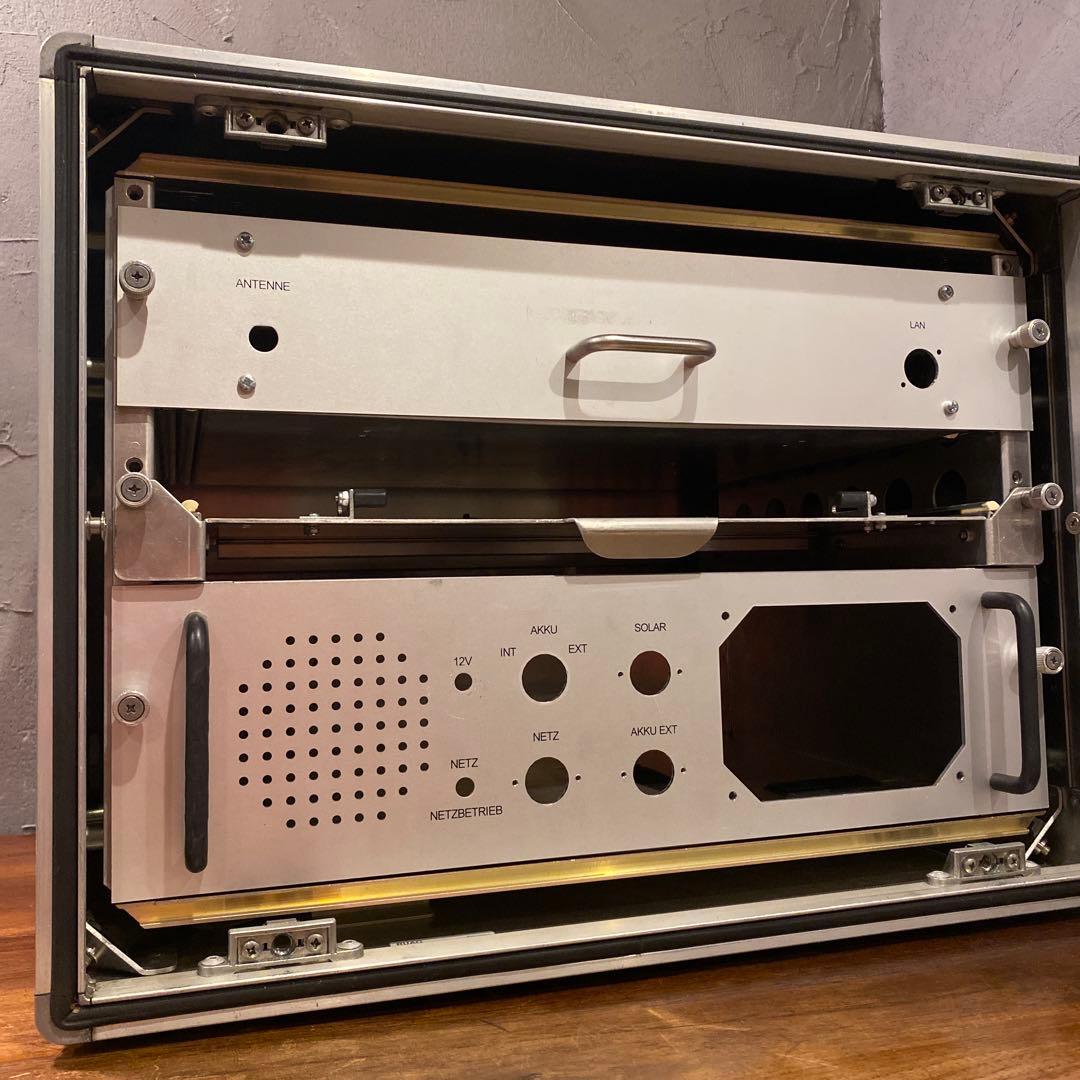 スイス EDAK フライトボックス CH-8447 航空グッズ 什器 家具