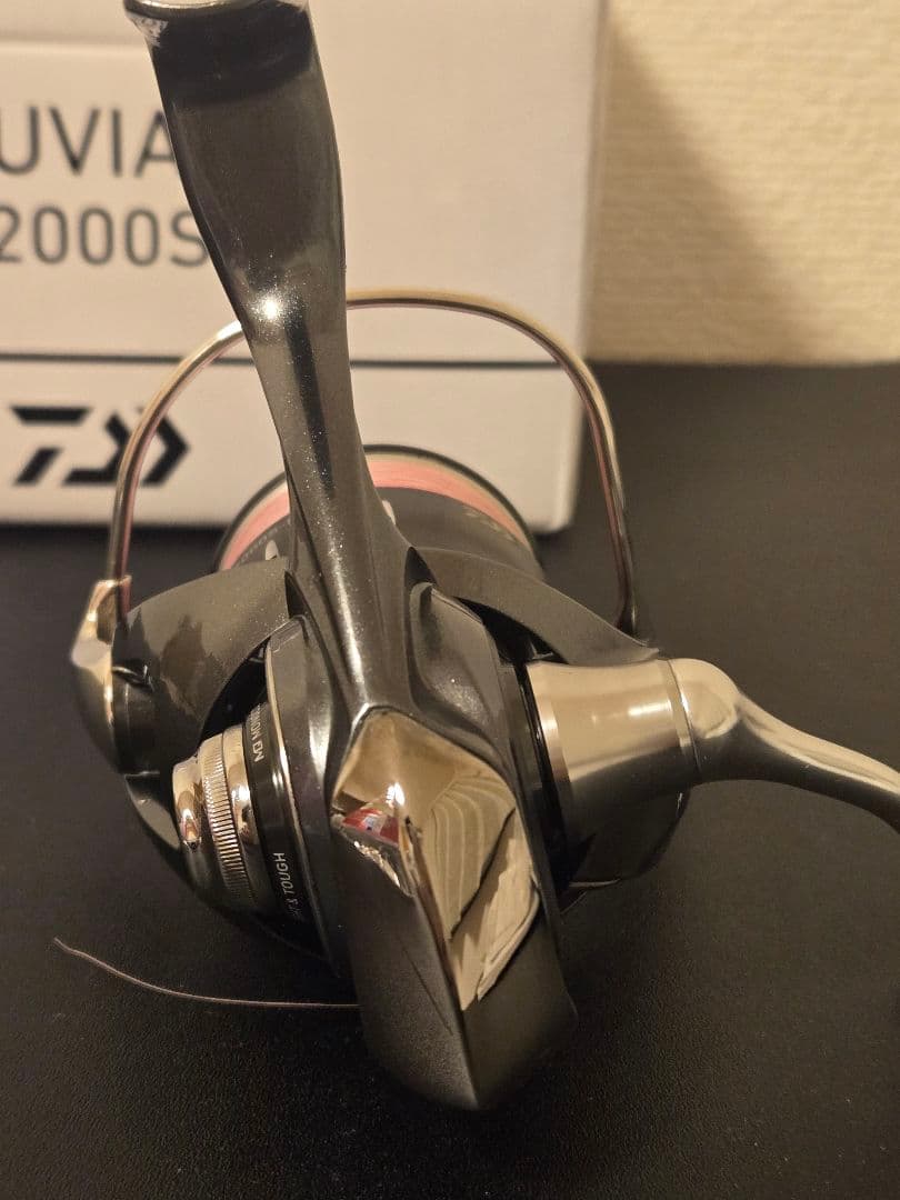 24 LUVIAS ルビアス　LT2000S-P エリアトラウト　2000