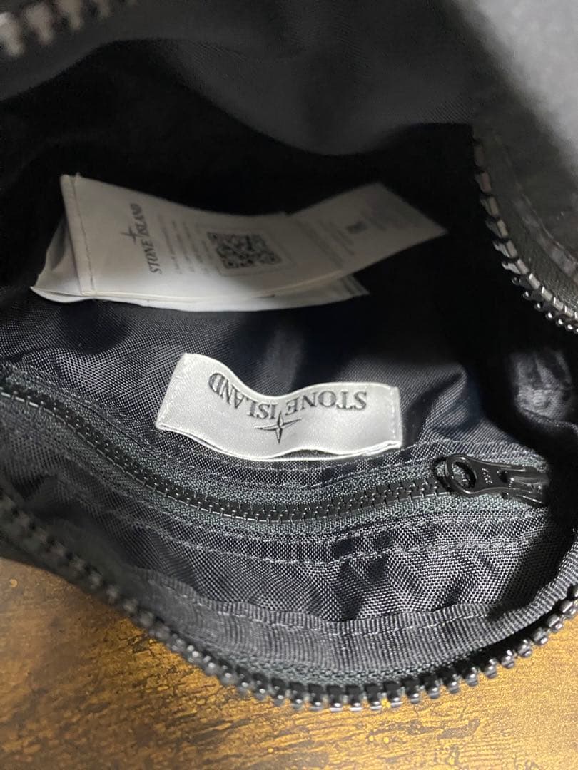 ストーンアイランド　ショルダーバッグ Stone  白まる