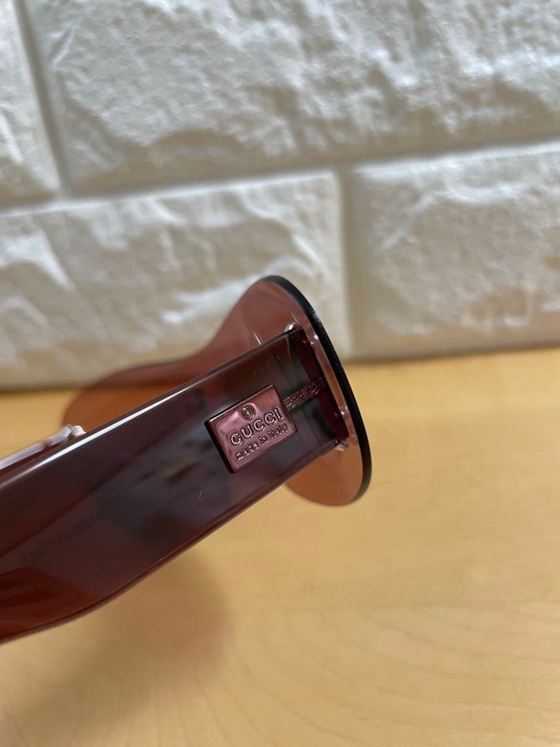 GUCCI グッチ サングラス シールド型 ピンク ロゴ ユニセックス