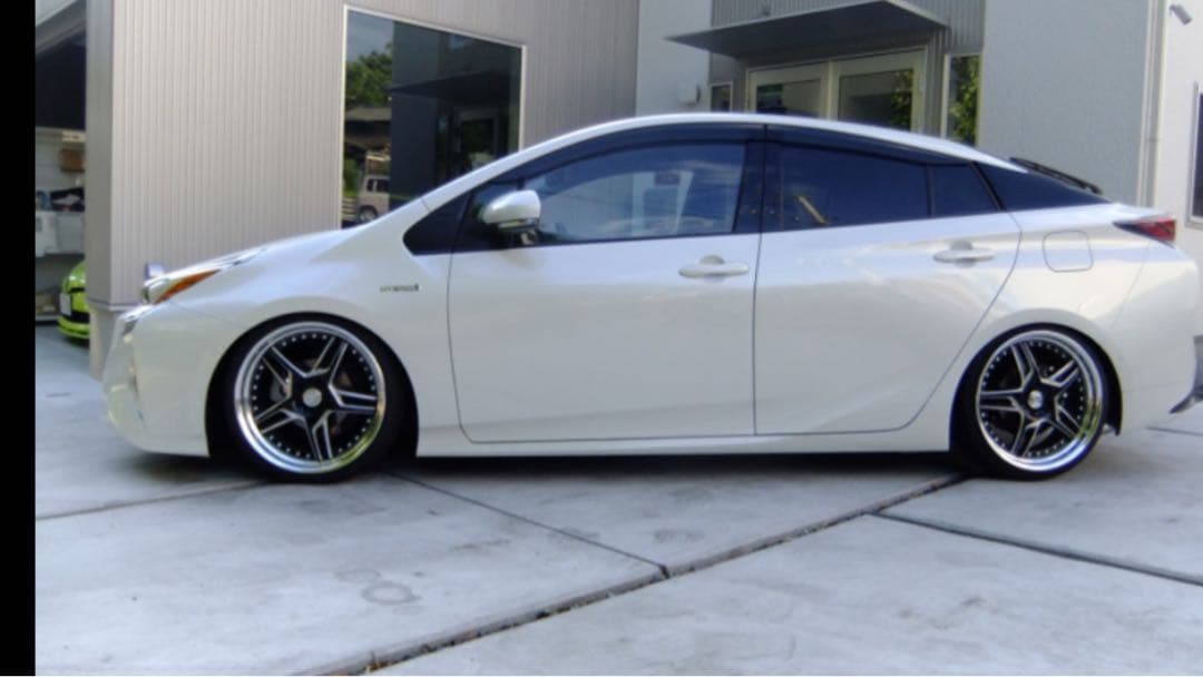 50プリウスPHV(ZVW52専用)フルタップ式減衰力36段調整式車高調