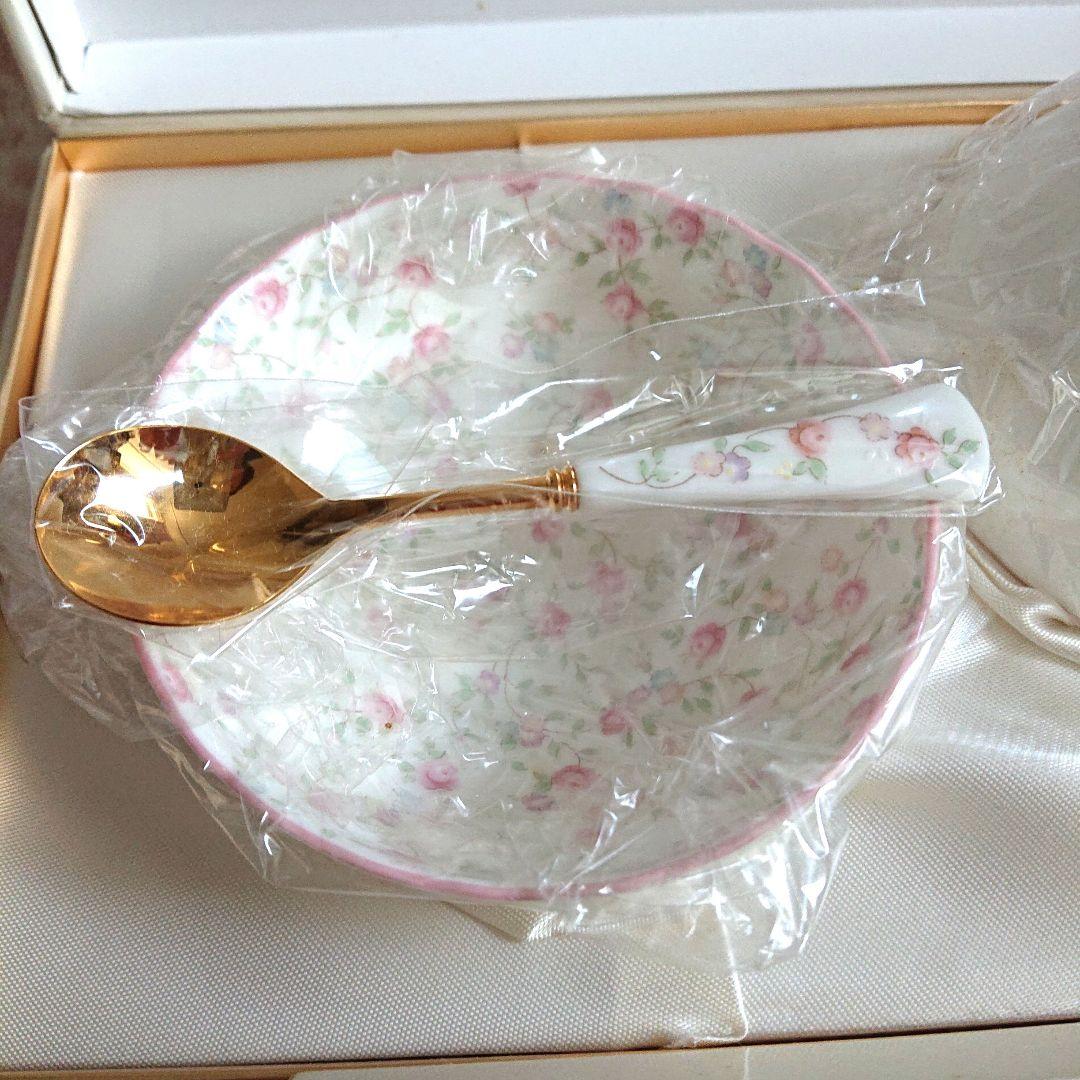 ノリタケ キューティーローズ カップ&ソーサー2客とスプーン5本 未使用品