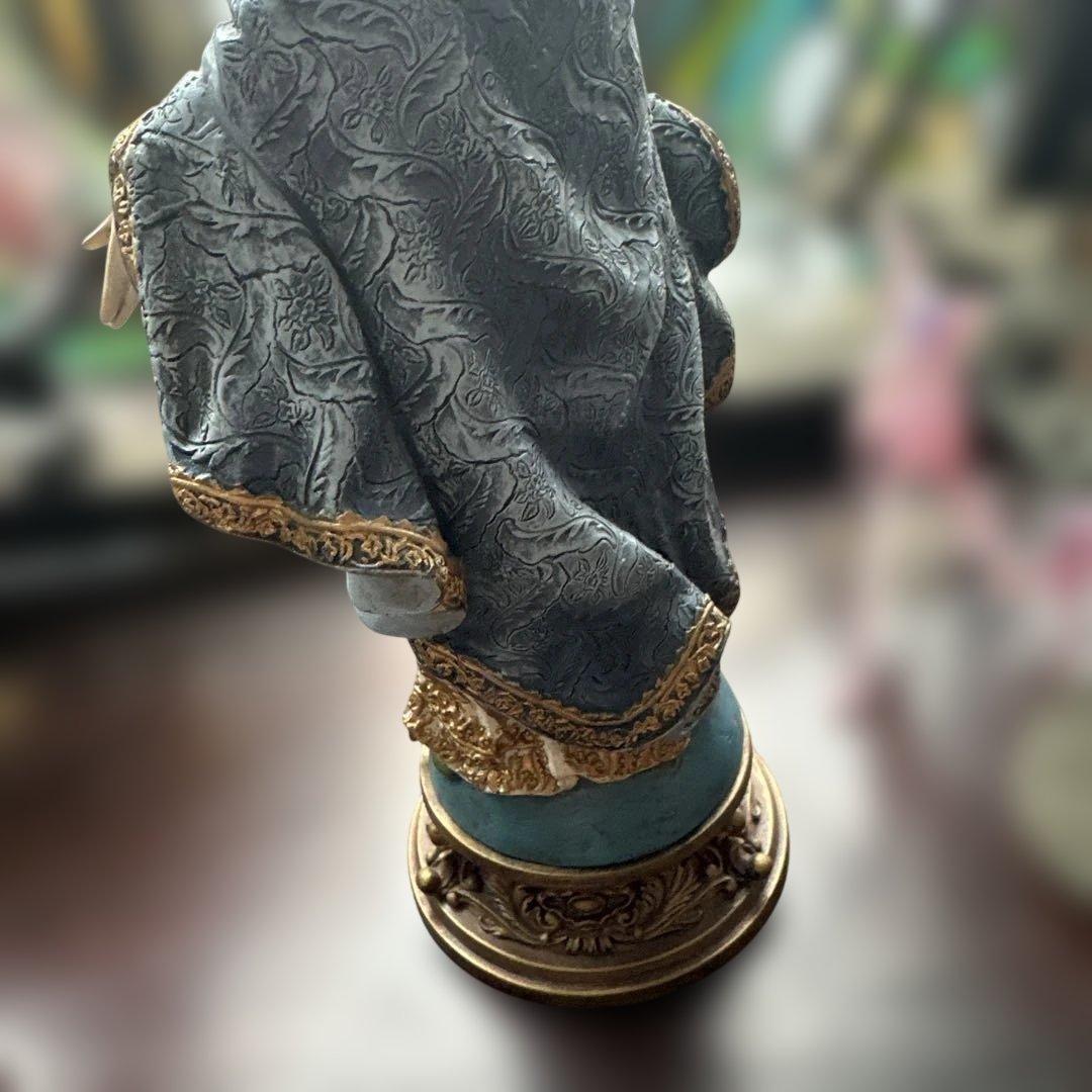 瞬間的お値下げ❣️聖母マリア像 樹脂製