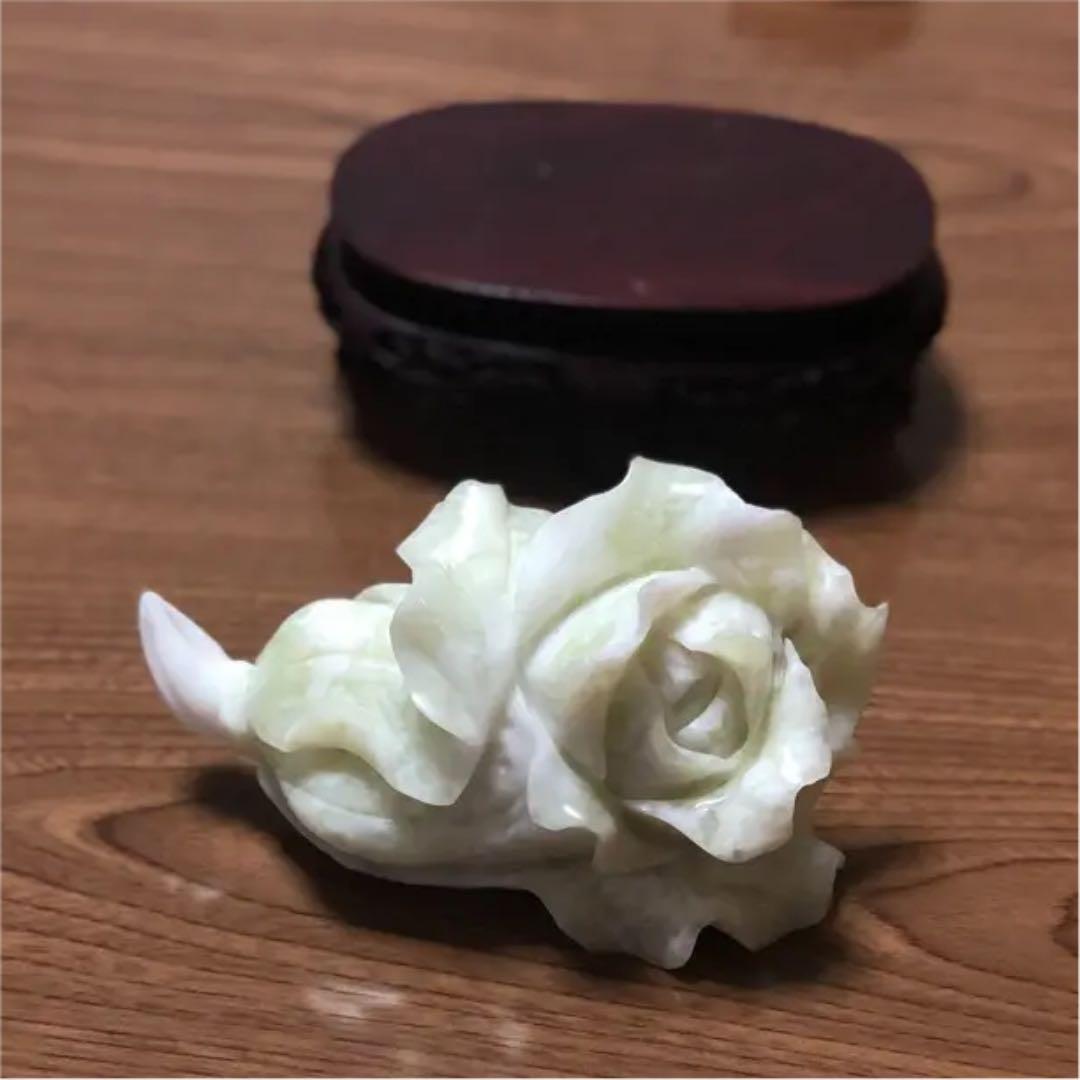 中国岫岩玉 白菜　置物　Jade carving xiuyan,china