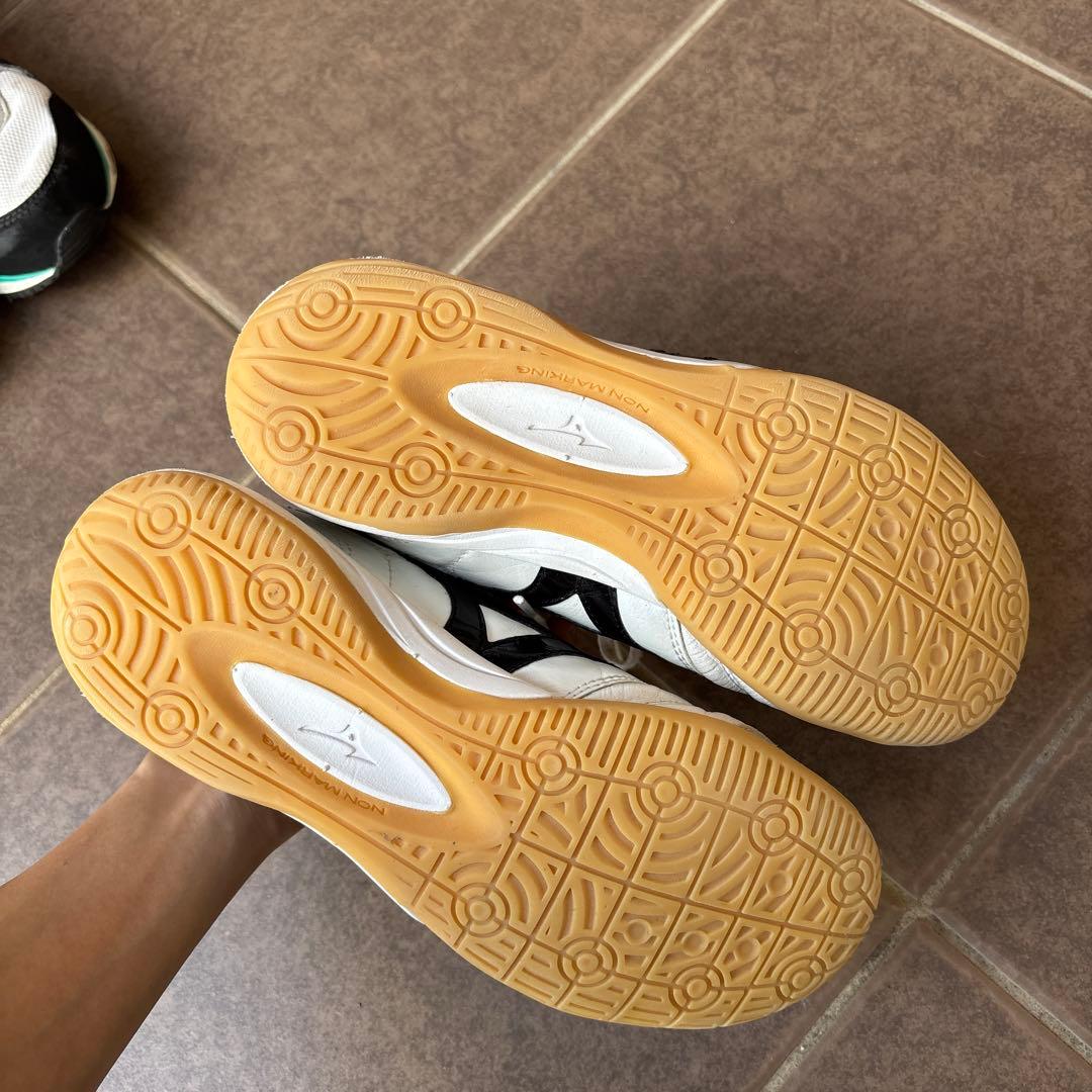 モレリア　フットサルシューズ　23.0cm