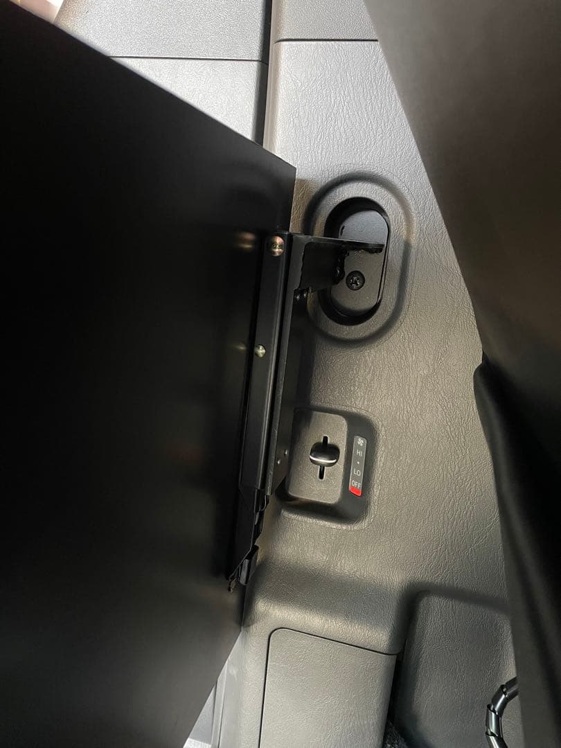 2月中旬　timtamさん予約　ハイエース　折り畳み　セカンドテーブル　金具のみ