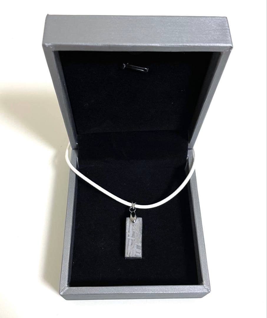 ムオニオナルスタ隕石 ペンダント ウィドマンシュテッテン模様 コーティング済