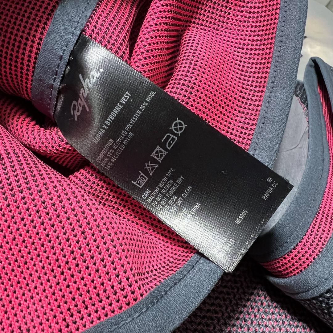 新品 特別限定版 Rapha + BYBORRE ベスト Lサイズ ダークグレー