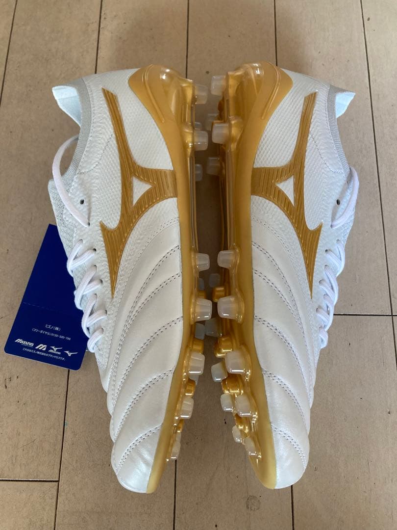 モレリアネオ4βジャパンAG 白✖️金　26.5㎝　新品。