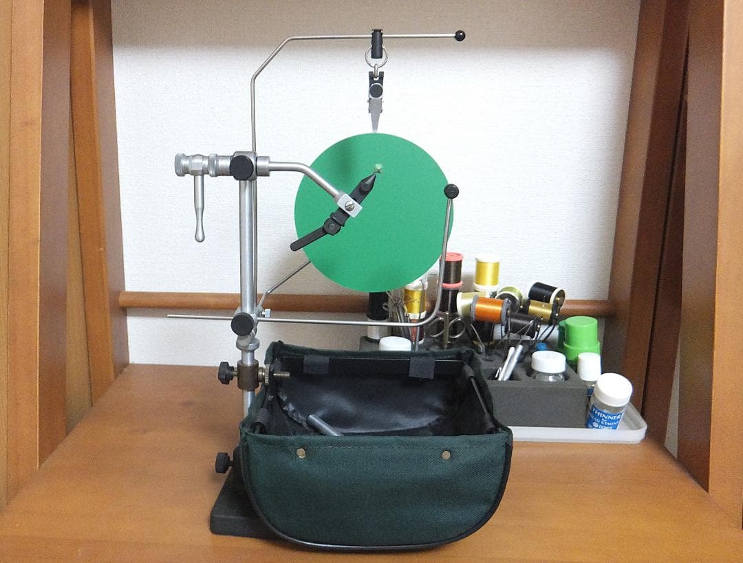 レンゼッティ トラベラーカムバイスぺディスタル＆フライタイイングツール