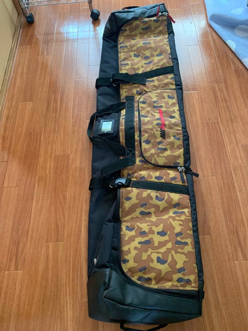 BURTONバートン迷彩 スノーボードバッグ 165cm