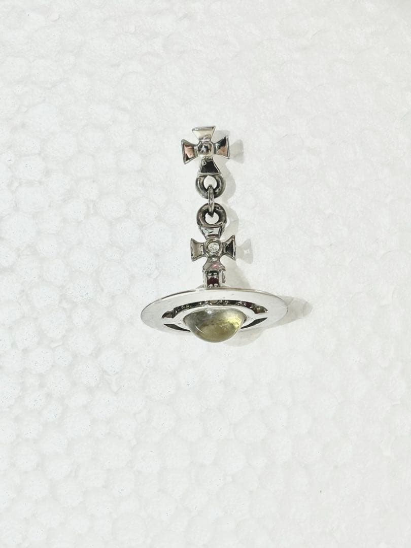 ヴィヴィアンウエストウッドピアス（片方）廃盤レア