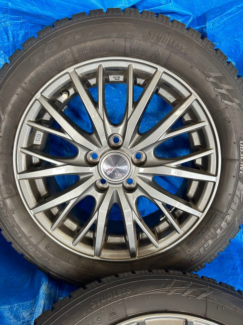 185/60R15 スタッドレス4本セット　シエンタ等に！2023年製造　バリ山