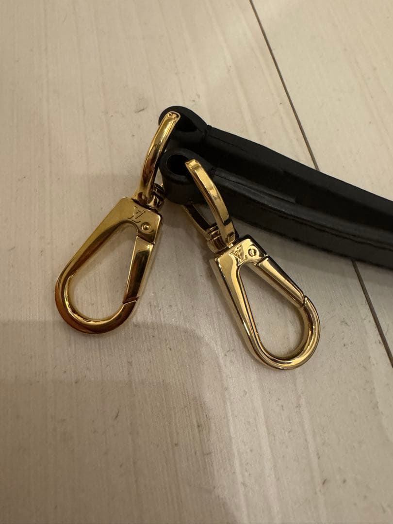 ルイヴィトン ショルダーストラップ 90cm ブラック ゴールド金具 LV