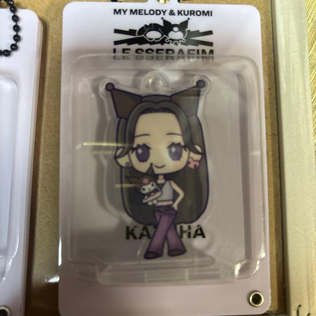 LE SSERAFIM マイメロ、クロミアクリルキーリング、ピンズ
