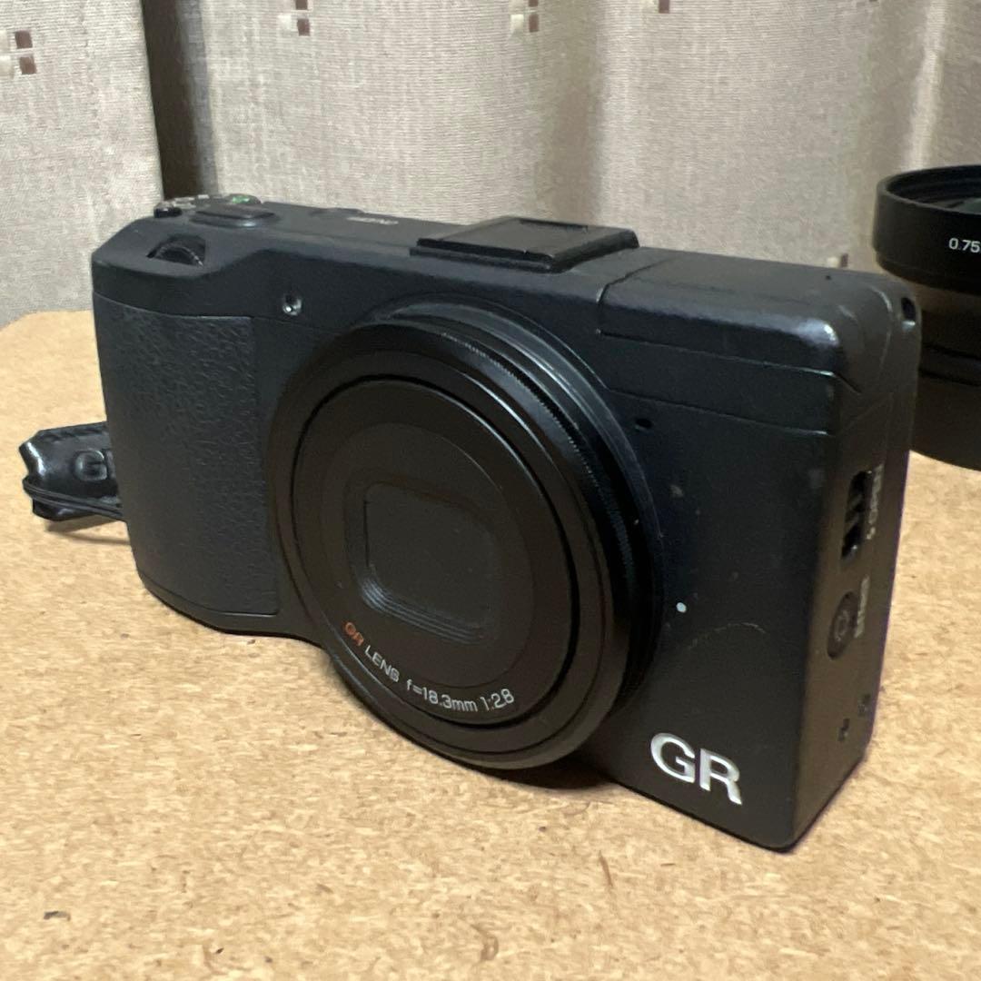 リコーGR (APS-C)初代＋ワイドレンズ＋ファインダー