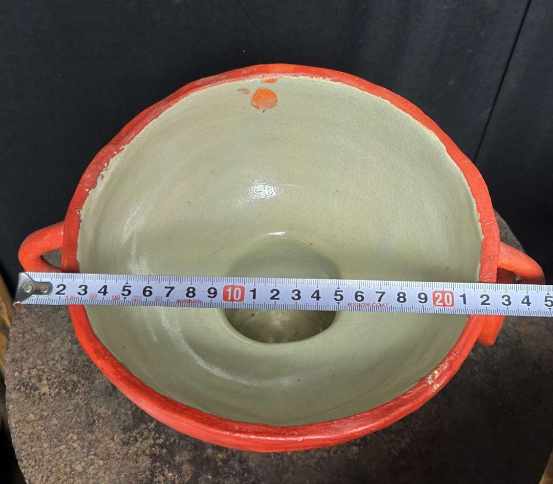 名もなきアーティスト作家の真っ赤な土器風な陶器のオブジェ　骨董市古物