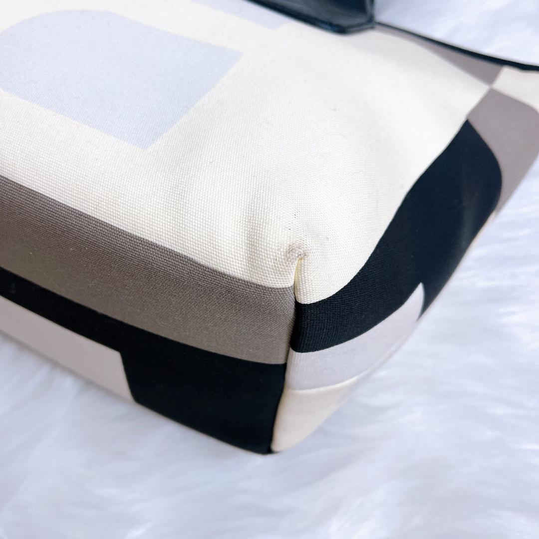 バリー　ビジー　Bロゴ　キャンバス　ハンドバック　Bモチーフ　マルチカラー