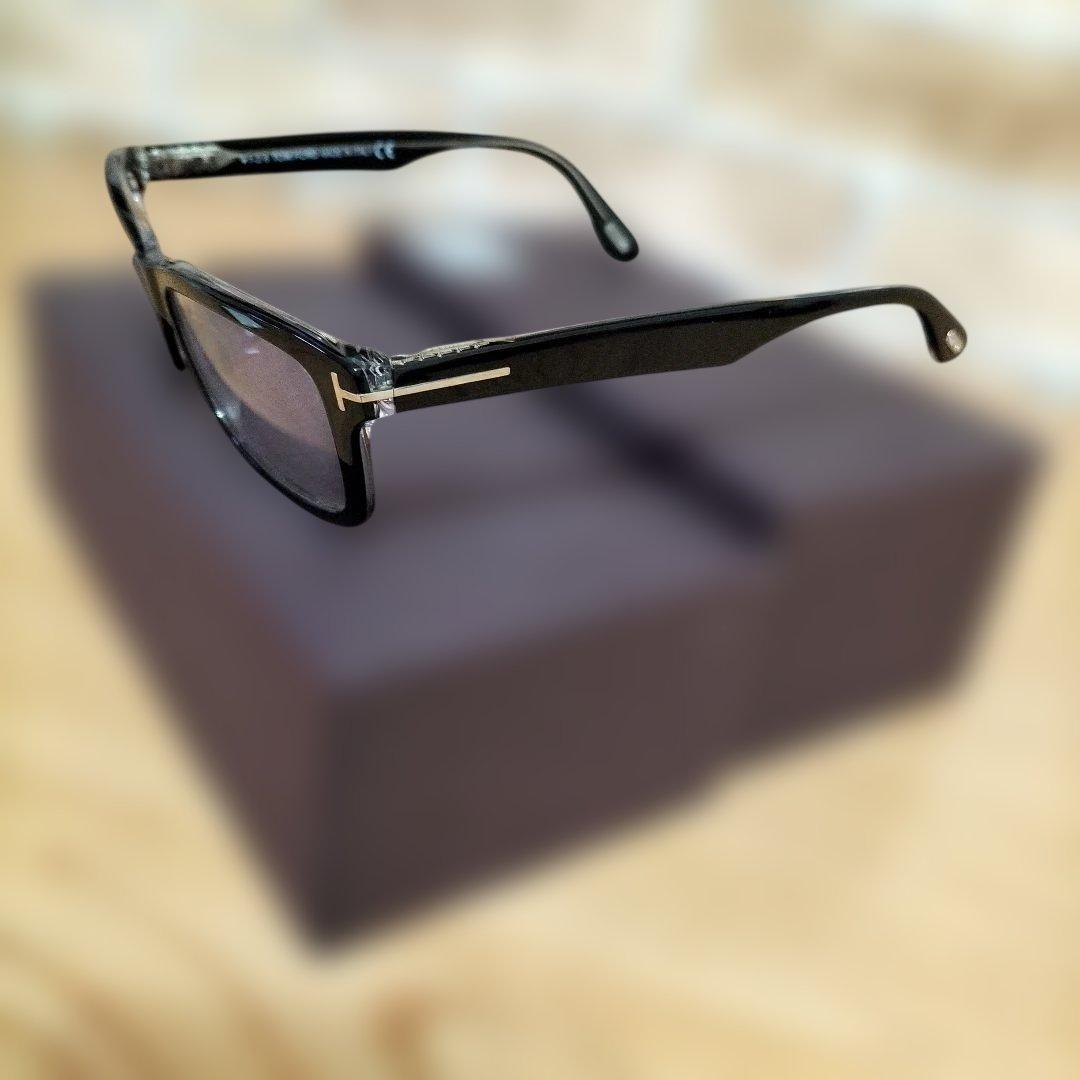 TOM FORD ブラック ファッションメガネ