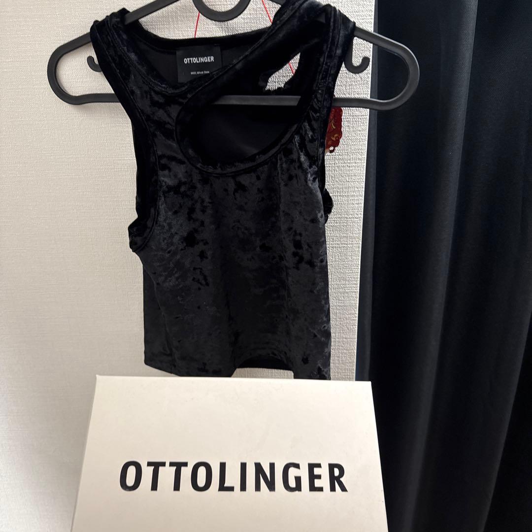 OTTOLINGER 黒 ベルベット キャミソール