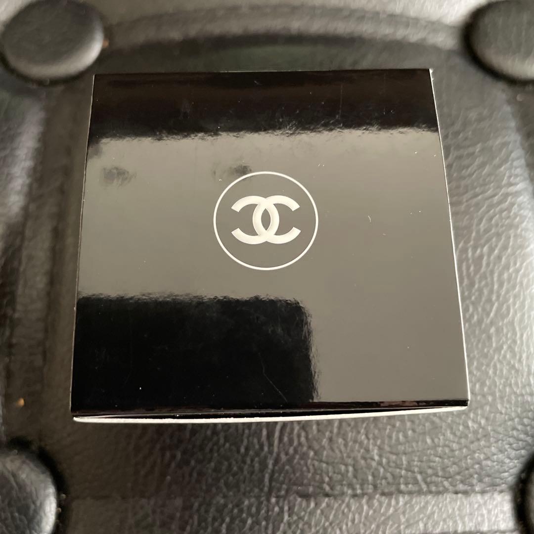 CHANEL LE LIFT リップトリートメント 15g