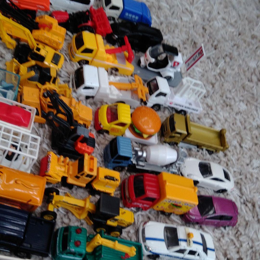 トミカ74台まとめ売り