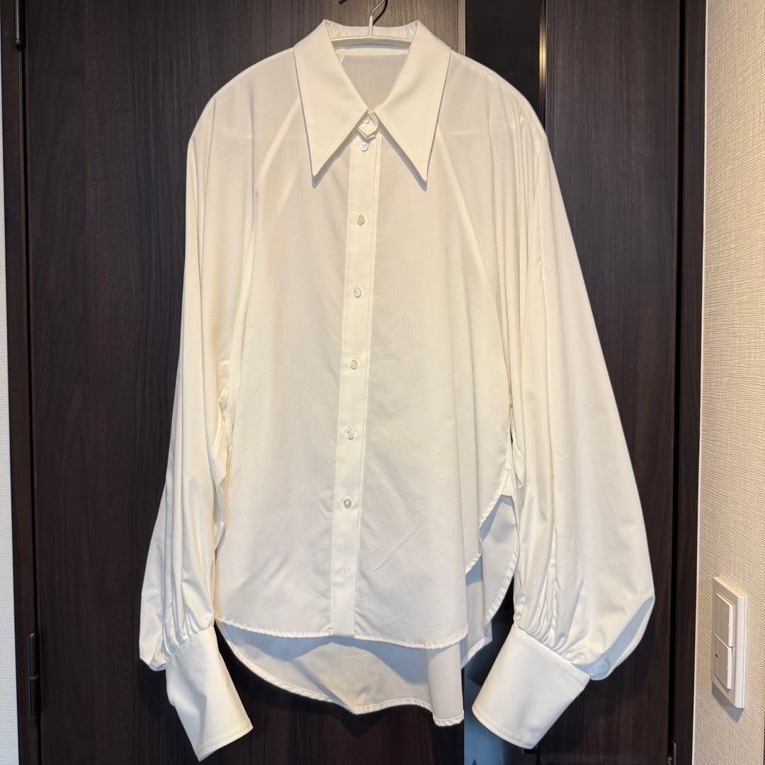 新品未使用サトルササキ 別注ブラウス