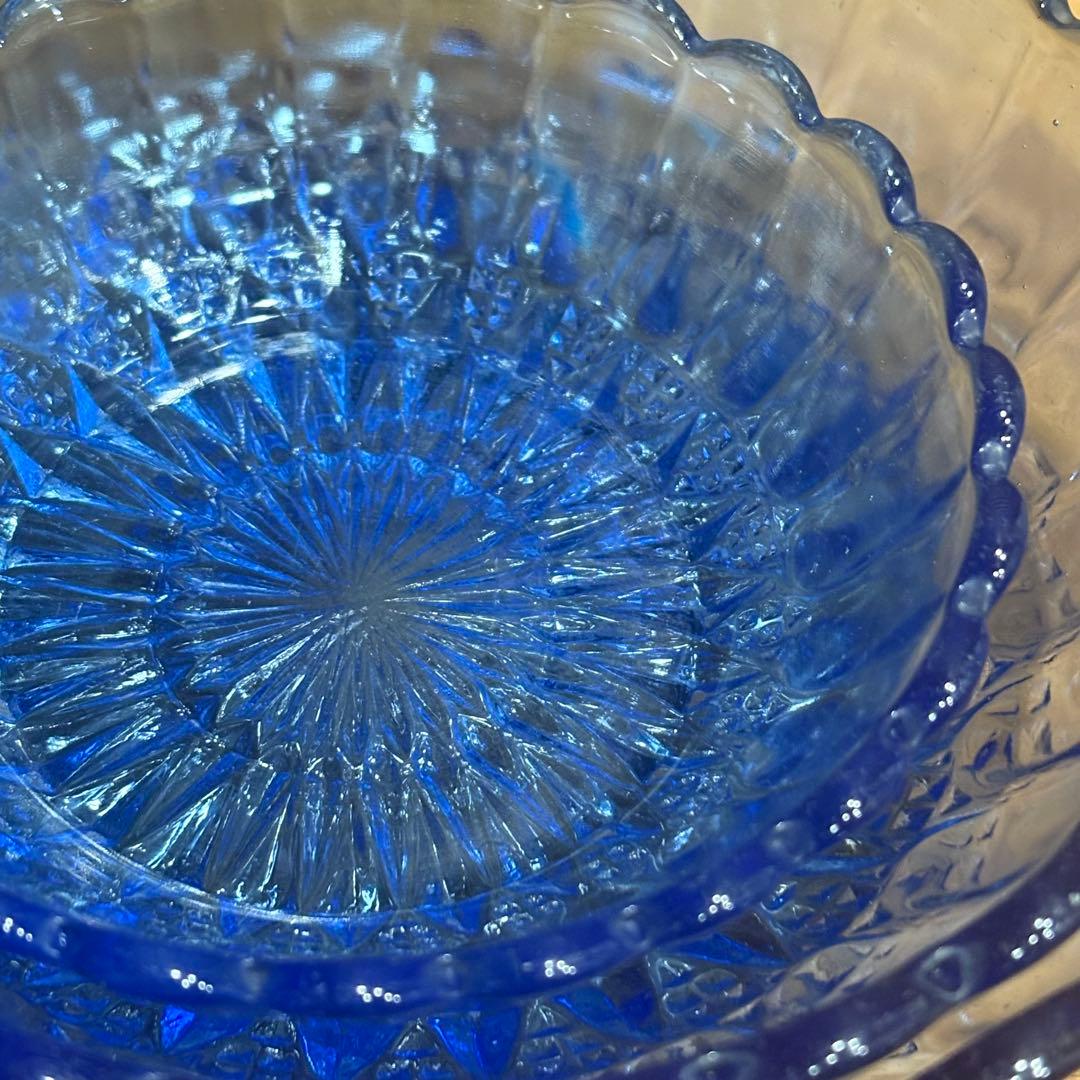 昭和レトロ　プレスガラス　三つ重ねどんぶり