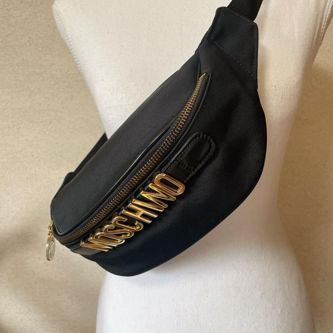 美品　希少　MOSCHINO モスキーノ　ボディバッグ 黒　ゴールド　ビッグロゴ