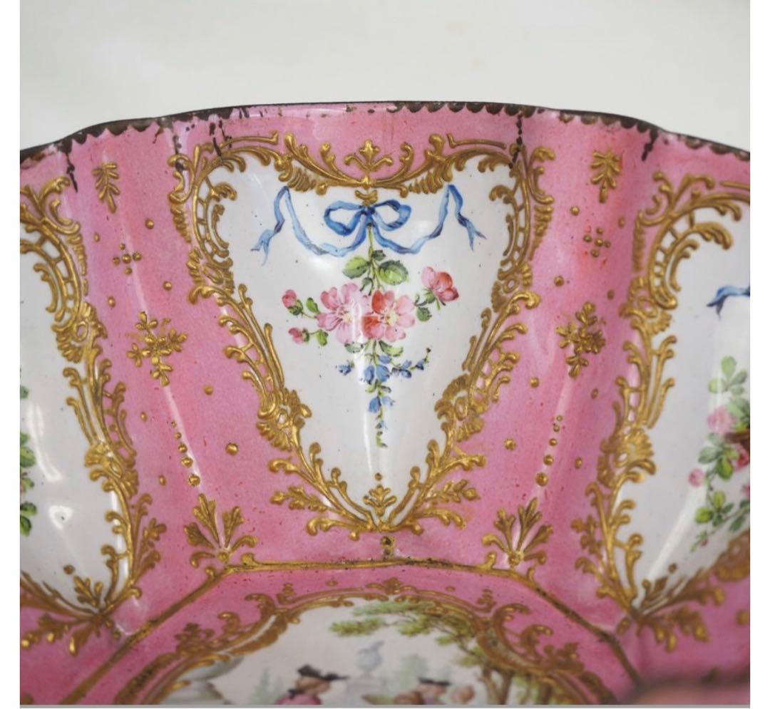 きなこ☆送料無料　18世紀フランス　総手描き　描画七宝/銅胎画琺瑯　鉢