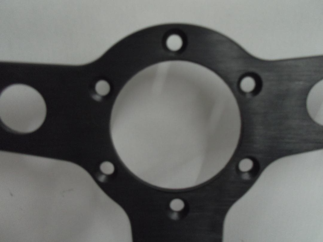 【未使用】momo プロトタイプ ステアリング ZHC-SWM002BK