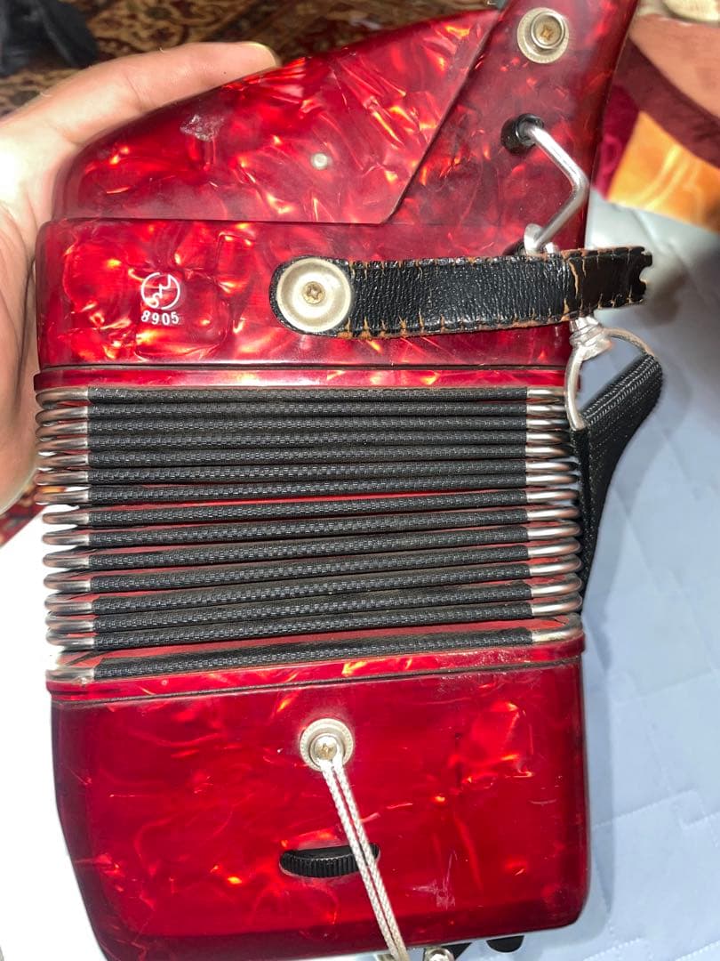 YAMAHA アコーディオン 赤 22鍵 12ボタン