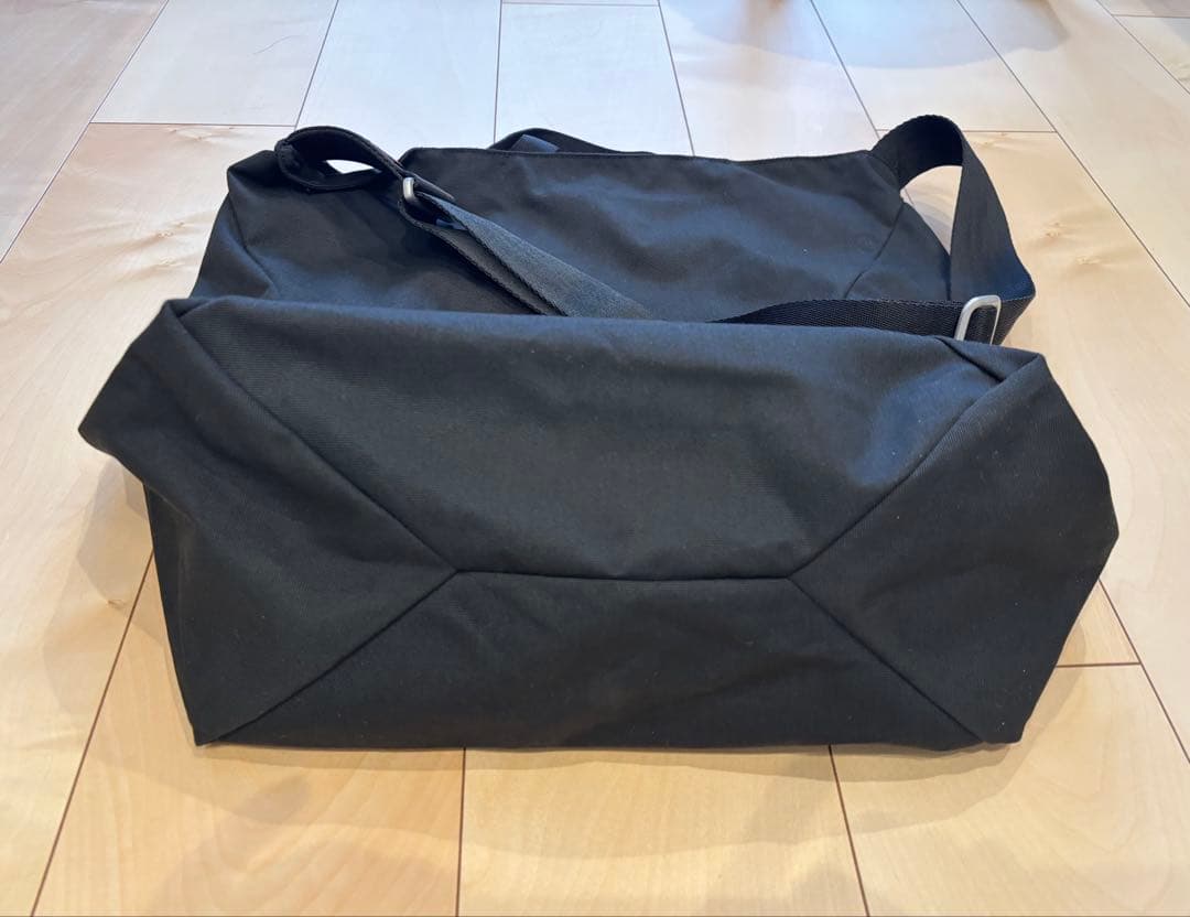 【美品】ミステリーランチ ビンドル20 ブラック　ショルダーバッグ