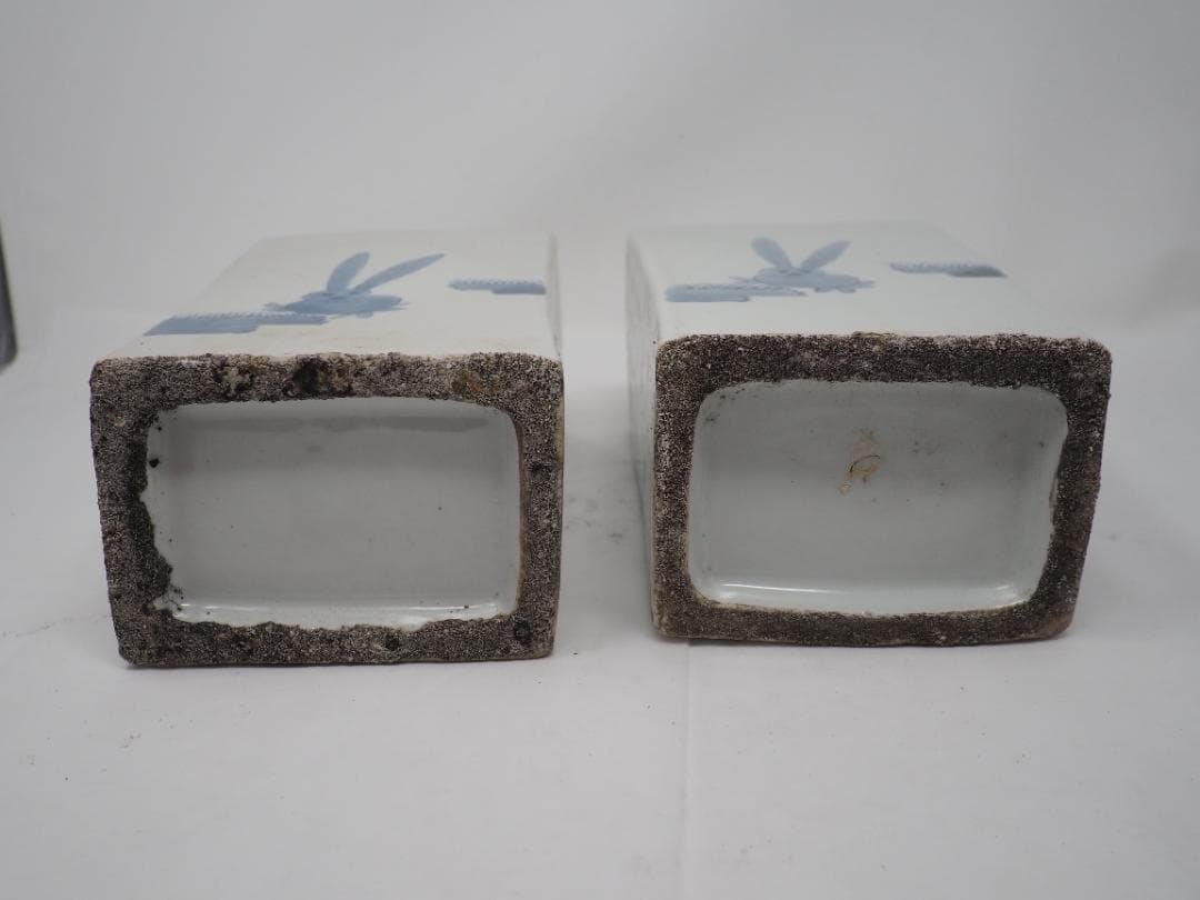 染付兎文白磁徳利　2本セット　角瓶　李朝　ウサギ　漢詩　黒目大　-SO-A