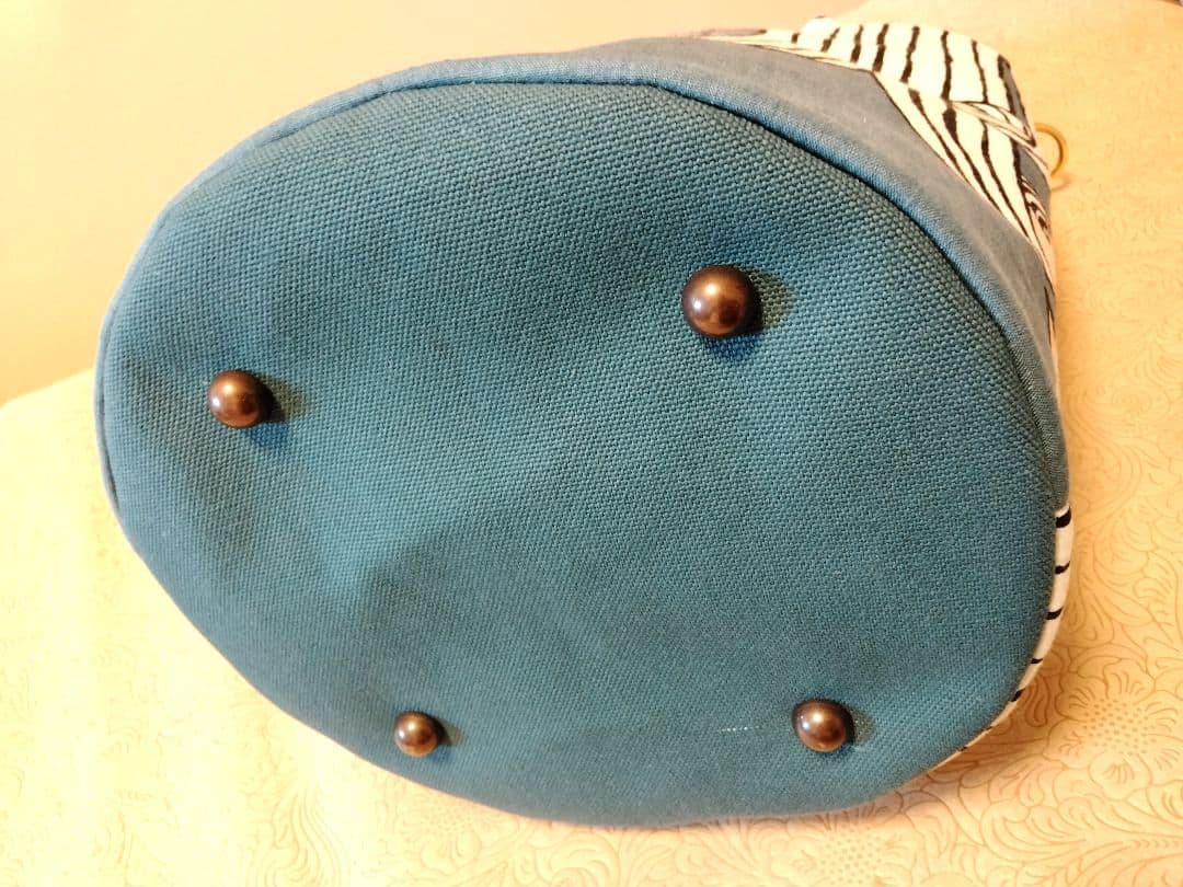 ミナペルホネン『たくさん入る2wayバケツ型トートバッグ』ショルダーストラップ付