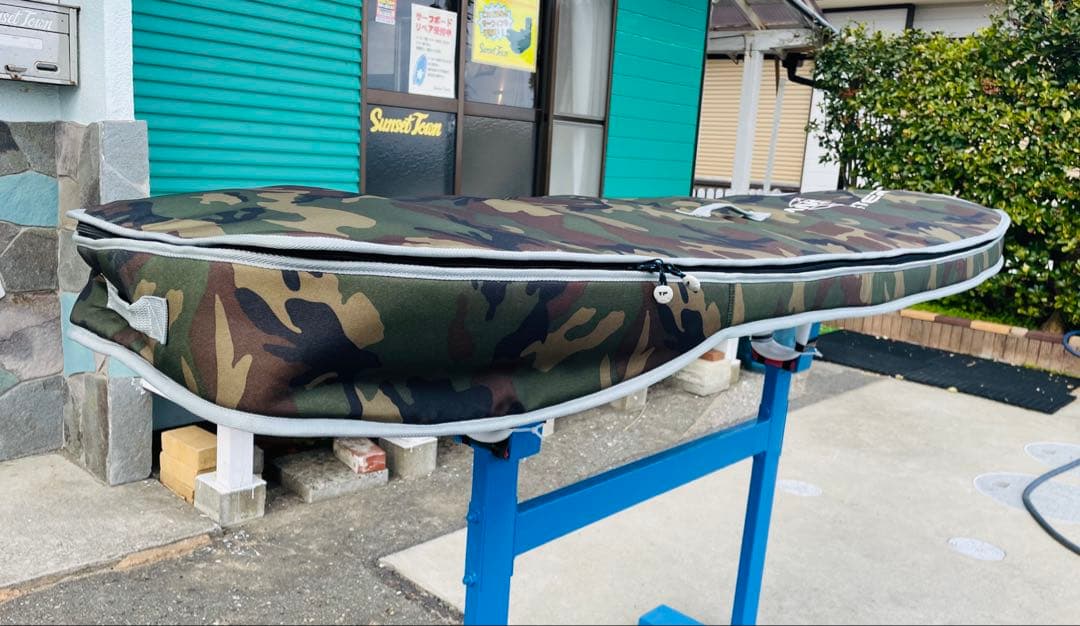 TRANSPORTER RETRO ハードケース　CAMO