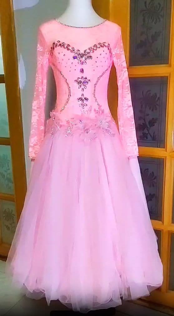 ソシアル　★美品 お得社交ダンスドレス フロート付　スタンダードドレス L