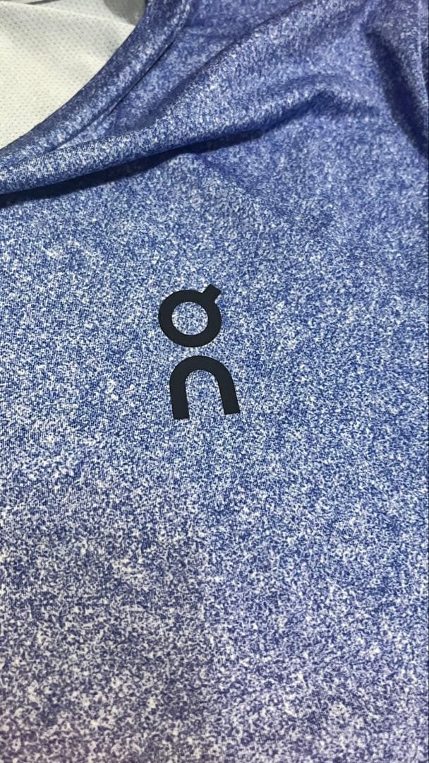 On Court-T WHITE/INDIGO used メンズXSサイズ