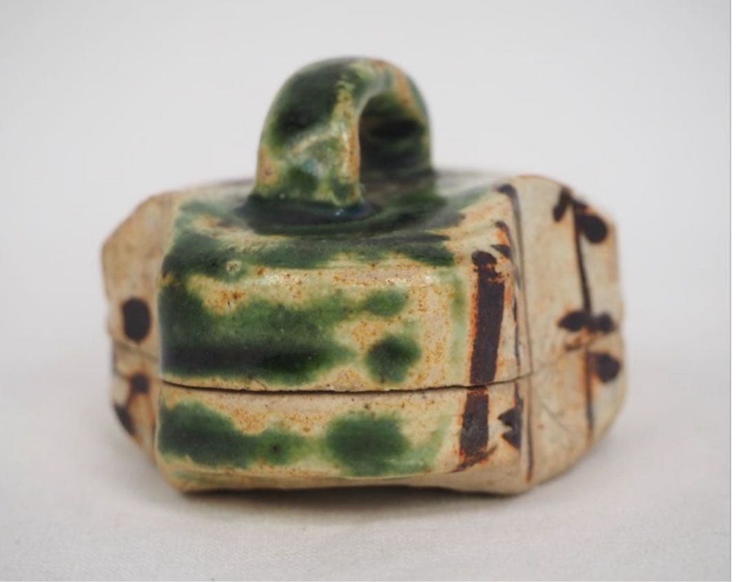 送料無料　江戸明治　古い織部香合/香盒　美濃焼 香道具華道具 蓋物古美術骨董古玩