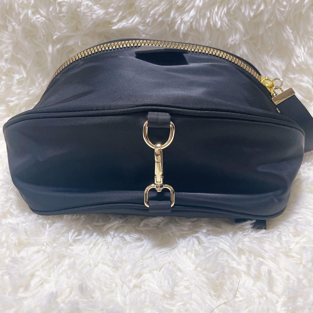 【美品】PECHINCHAR ペシンシャ メタルファスナー ショルダーバッグ 黒