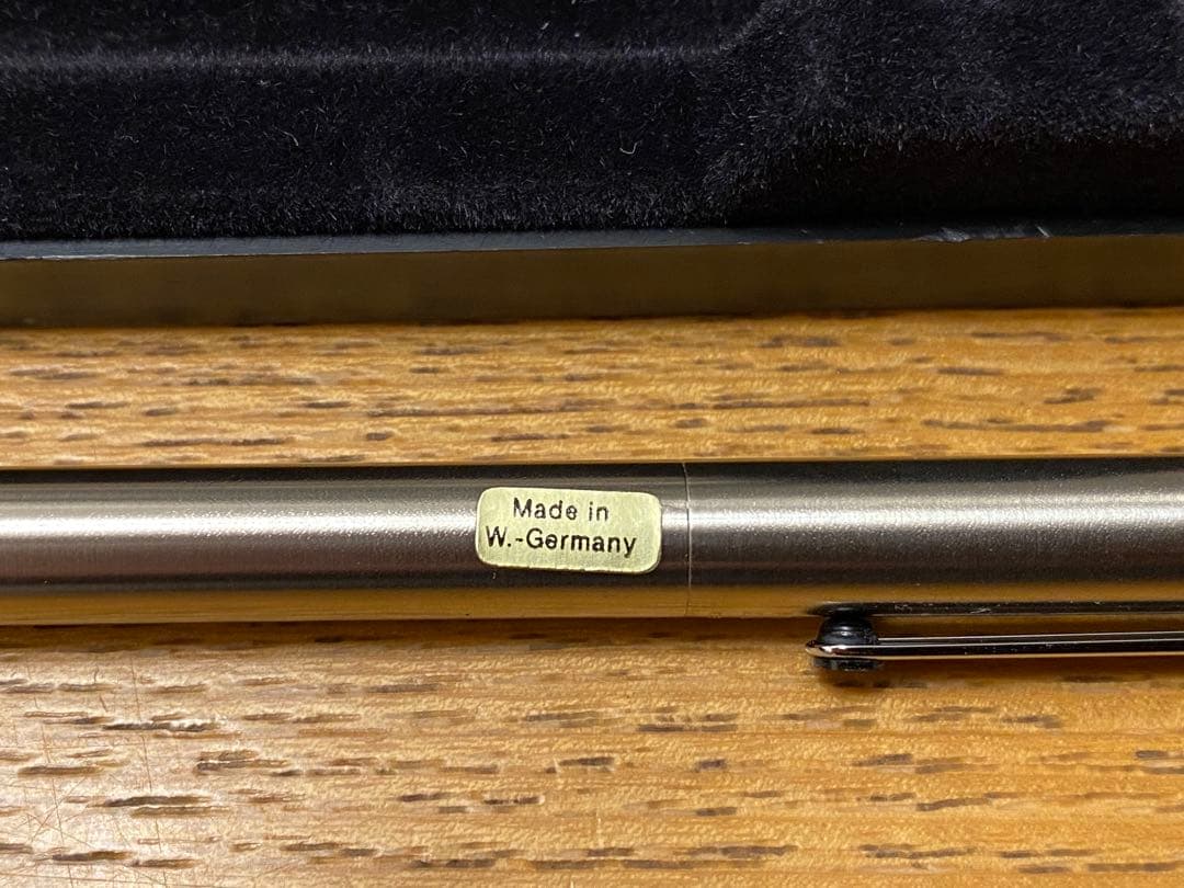 【新品・未使用】MONTBLANC モンブラン ノック式ボールペン Sライン