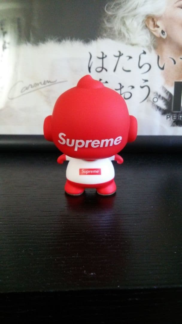 Supremeフィギュアその他多数まとめ売り